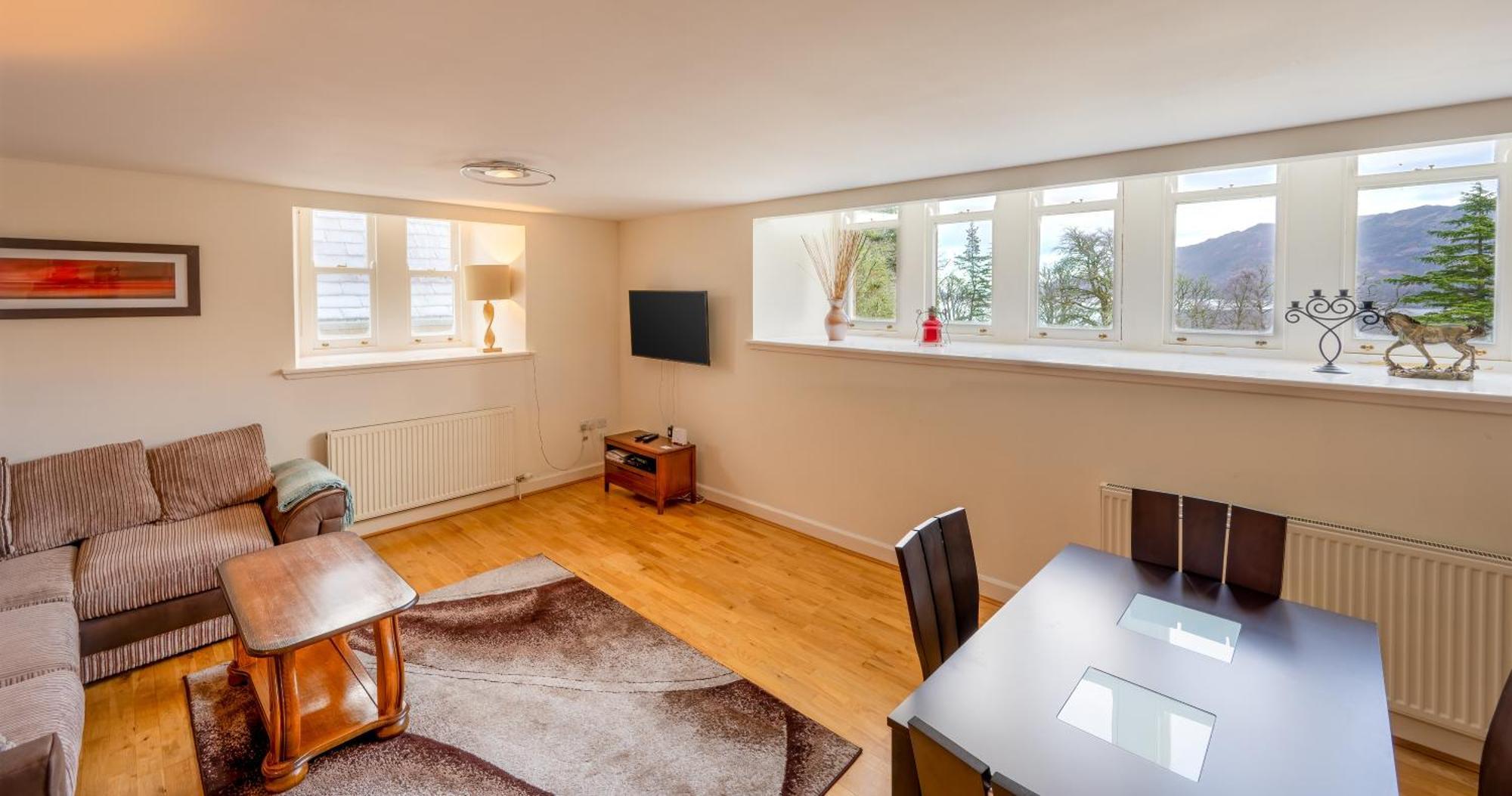 Monastery Apartment With Loch Ness View Форт Аугустус Екстериор снимка